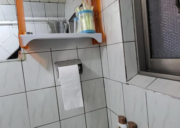 Exclusive Use Whole House For Apartment *
