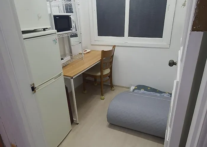Exclusive Use Whole House For Apartment