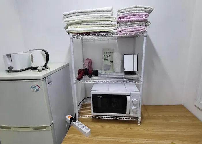 Exclusive Use Whole House For