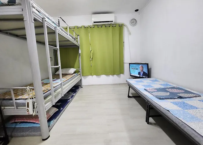 Exclusive Use Whole House For * Busan