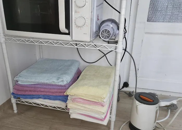 Exclusive Use Whole House For