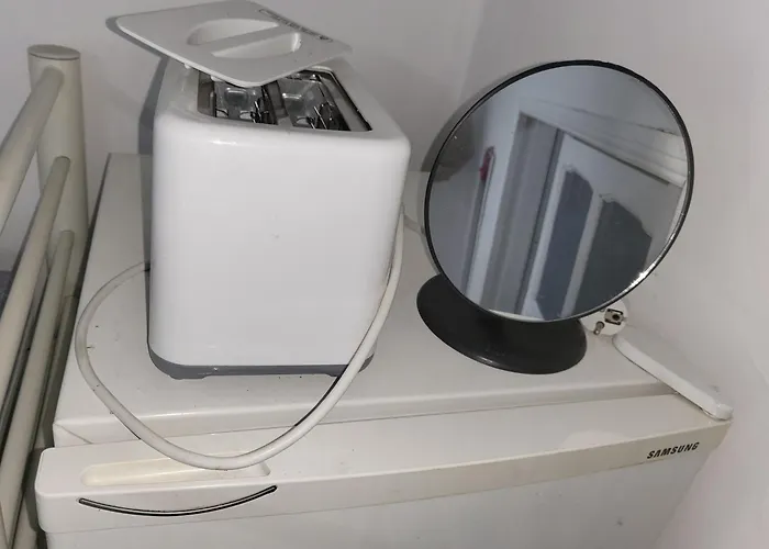 Exclusive Use Whole House For