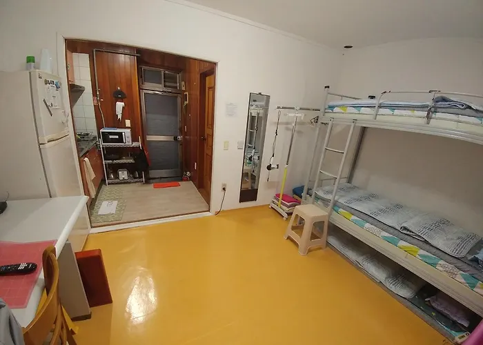 Exclusive Use Whole House For Apartment
