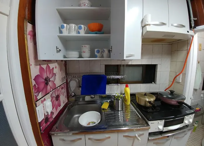 Exclusive Use Whole House For Apartment *